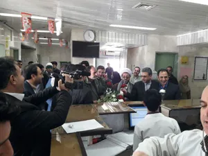 همزمان با روز پرستارحضور فرماندار ، امام جمعه ،فرمانده سپاه و رییس شبکه بهداشت ودرمان ملکان در بیمارستان فارابی ملکان 